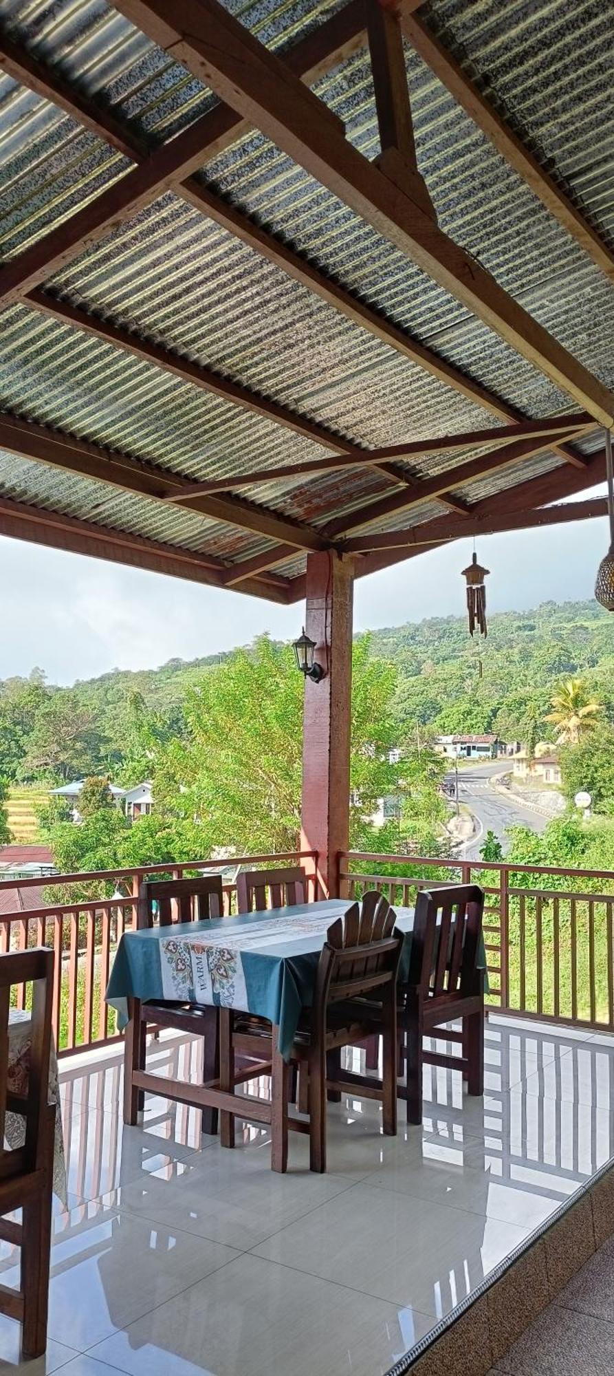 Moon In Hotel Kelimutu Ngoại thất bức ảnh